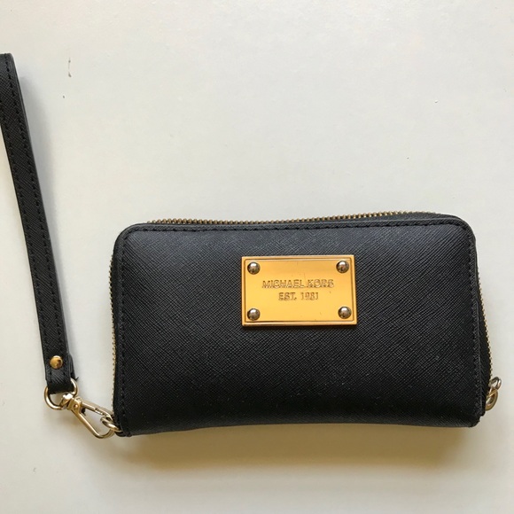 100% Authentic Michael Kors Wallet - Picture 1 of 6